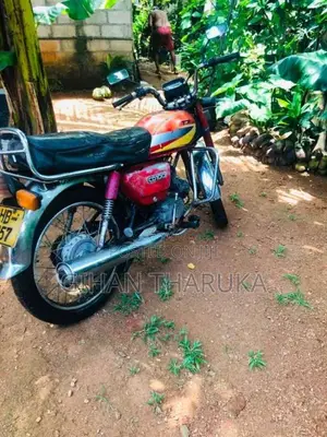 Hero-Honda Cd Dawn 2004 Motorbike (Used)
