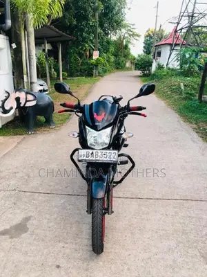 Hero-Honda Hunk 2013 Motorbike (Used)
