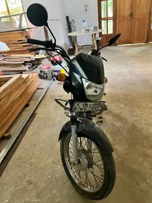 Bajaj CT-100 2004 Motorbike (Used)