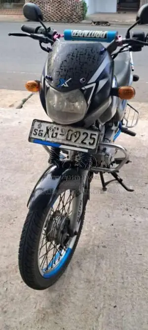Bajaj CT-100 2011 Motorbike (Used)