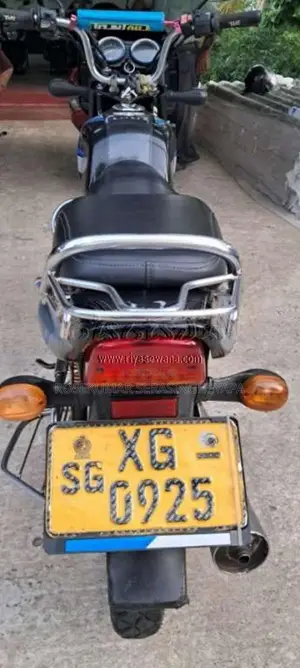 Bajaj CT-100 2011 Motorbike (Used)