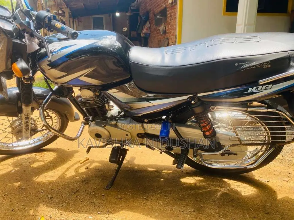 Bajaj CT-100 2014 Motorbike (Used)