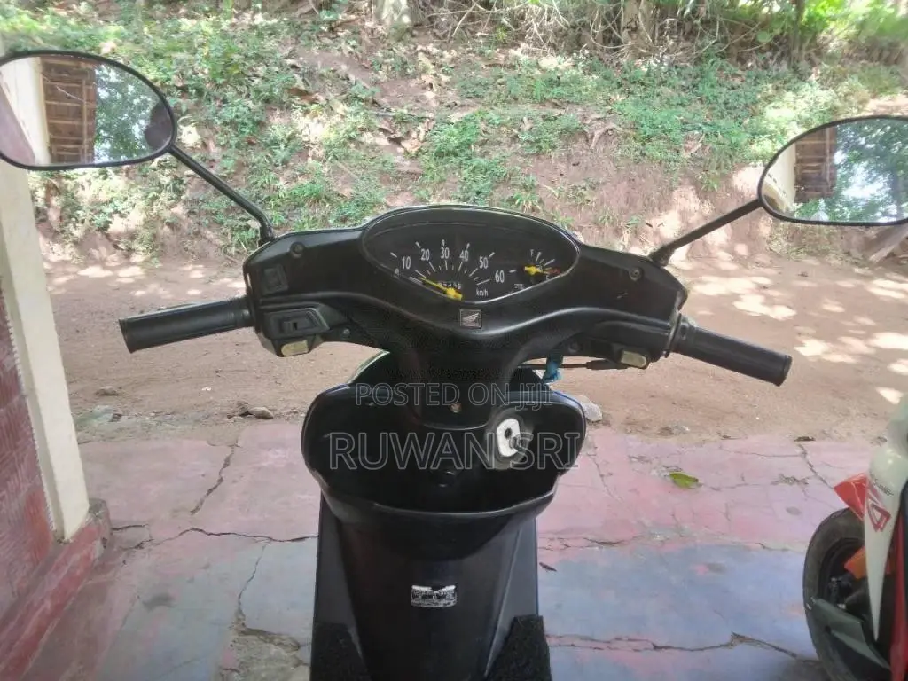 Honda Dio 2013 Motorbike (Used)