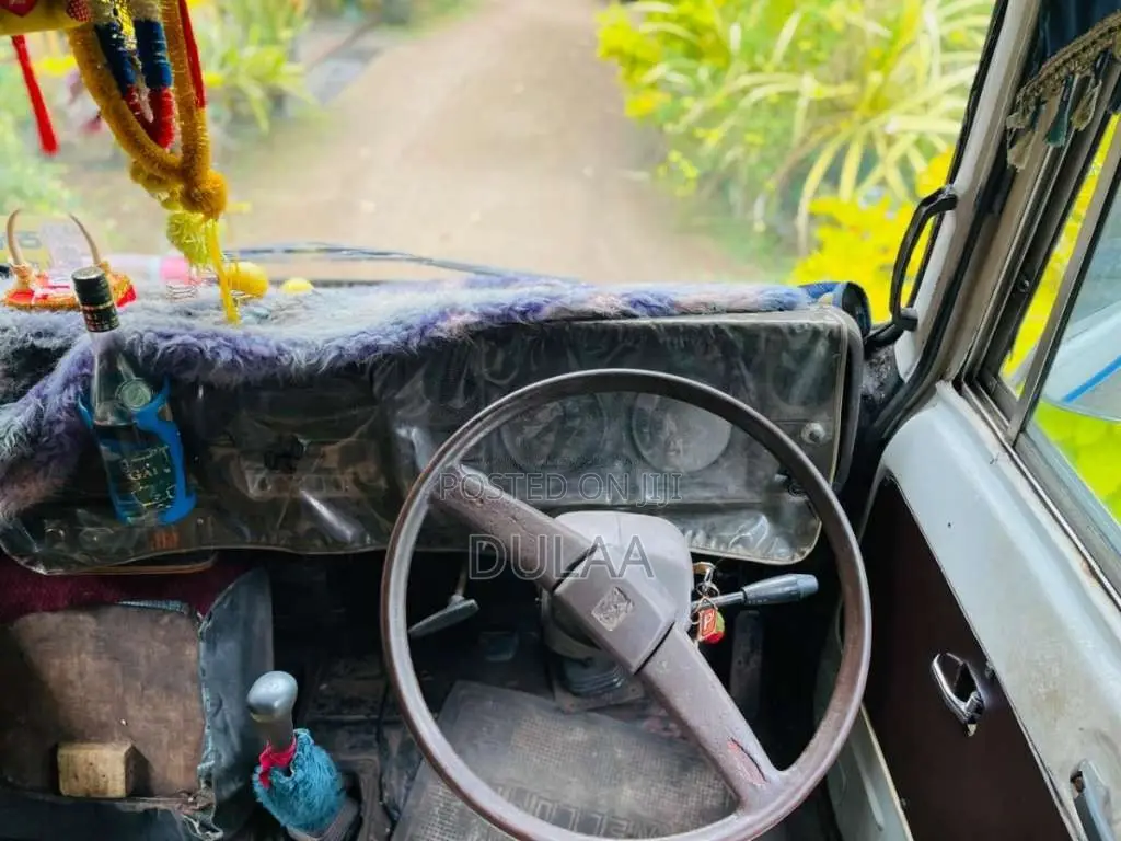 Mitsubishi Rosa 1985 Bus (Used)
