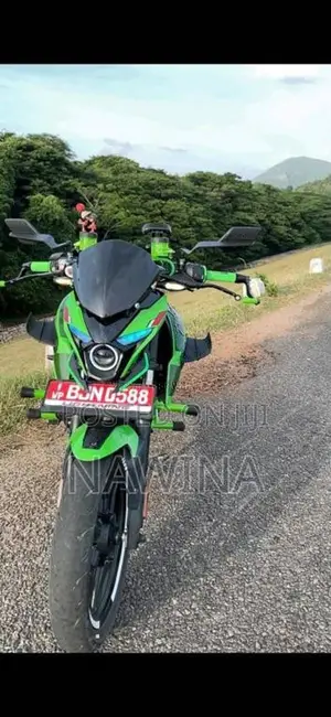 Bajaj Pulsar 2025 Motorbike (Used)