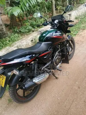 Bajaj Pulsar 2017 Motorbike (Used)