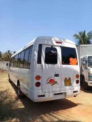 Mitsubishi Rosa 2012 Bus (Used)