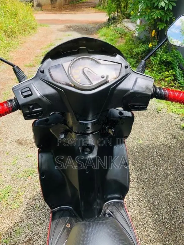 Hero Dash 2016 Motorbike (Used)