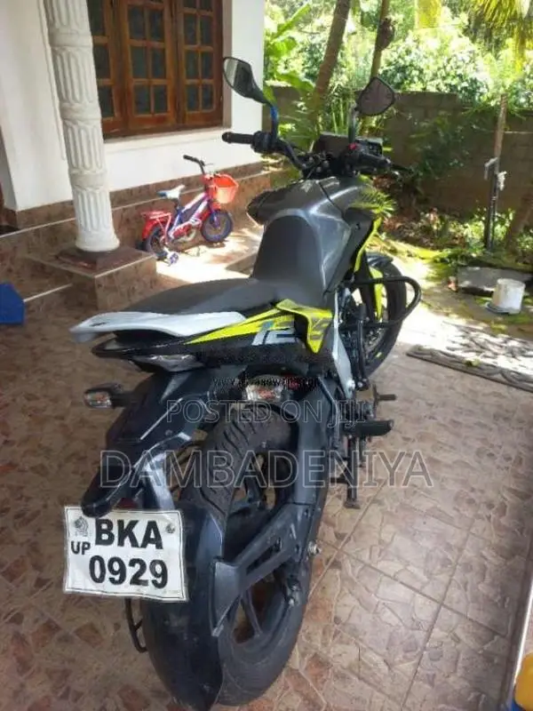 Bajaj N125 2025 Motorbike (Used)