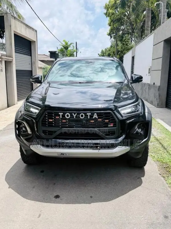 Toyota Hilux Revo Gr Sport 2025 Pickup (Used)