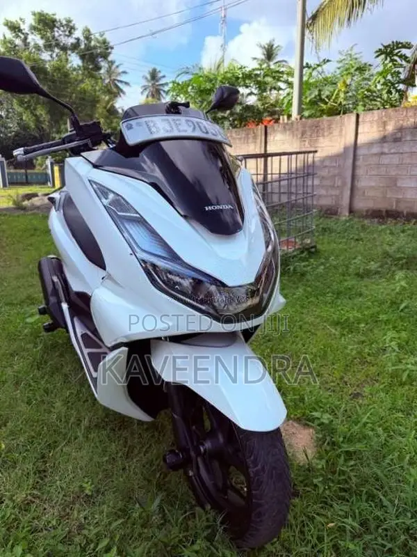 Honda Pcx 2023 Motorbike (Used)