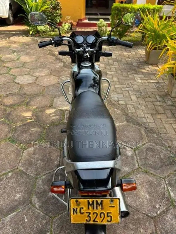 Bajaj CT-100 2005 Motorbike (Used)