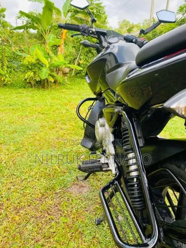 Bajaj Pulsar 2013 Motorbike (Used)