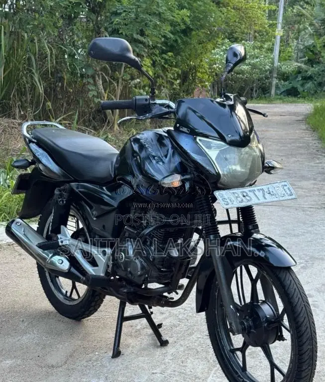 Bajaj Discover 2014 Motorbike (Used)