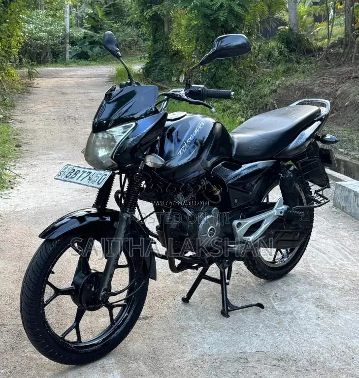 Bajaj Discover 2014 Motorbike (Used)