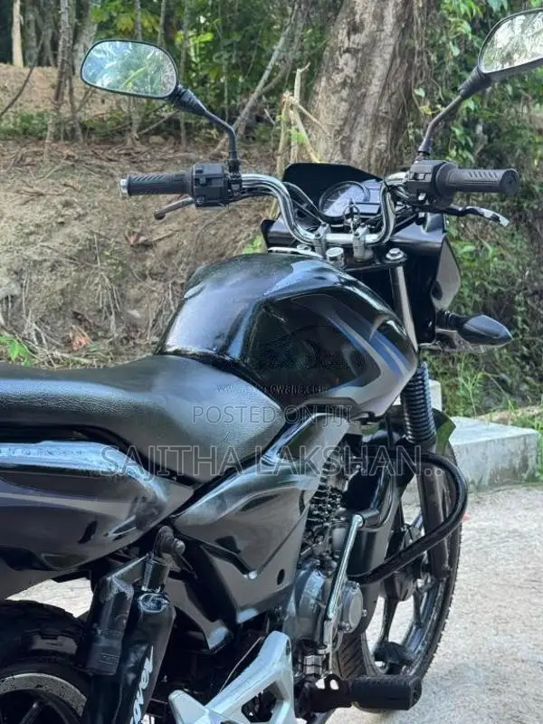 Bajaj Discover 2014 Motorbike (Used)