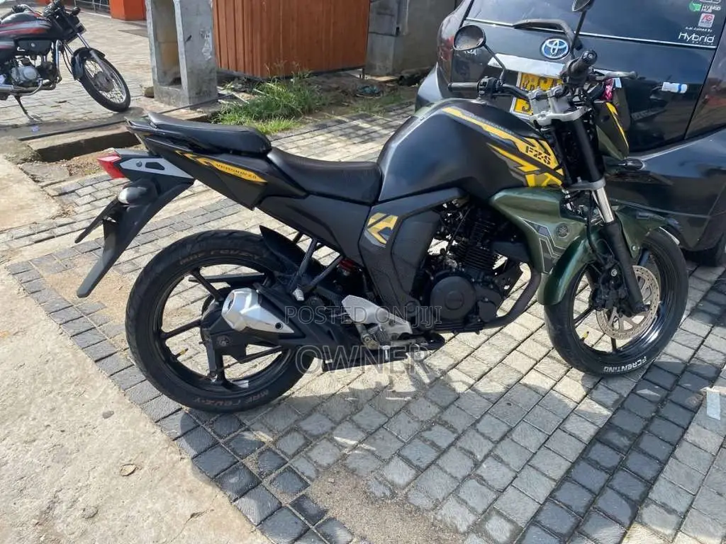 Yamaha FZ-S Version 2.0 2017 Motorbike (Used)