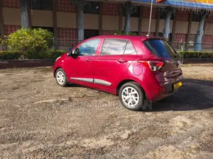 Hyundai Grand I10 2017 Car (Used)