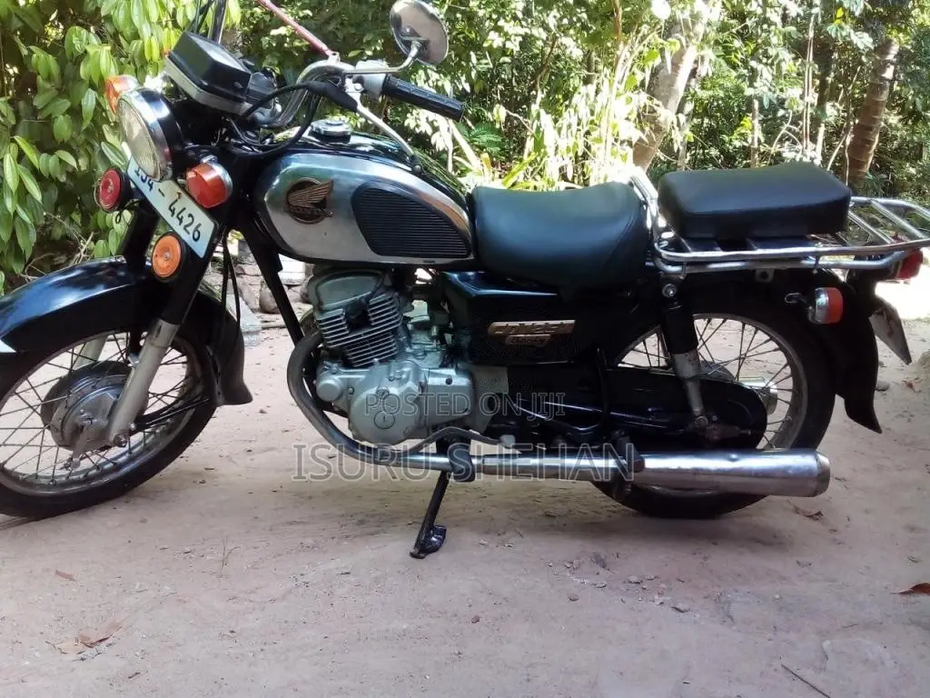 Honda Twin 1995 Motorbike (Used)