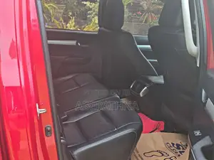 Toyota Hilux REVOLUTION 2018 Pickup (Used)