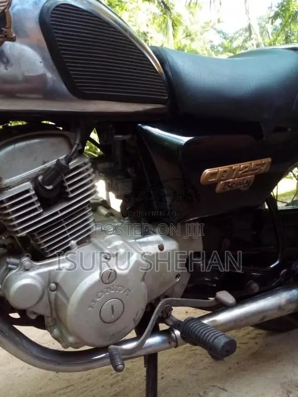 Honda Twin 1995 Motorbike (Used)