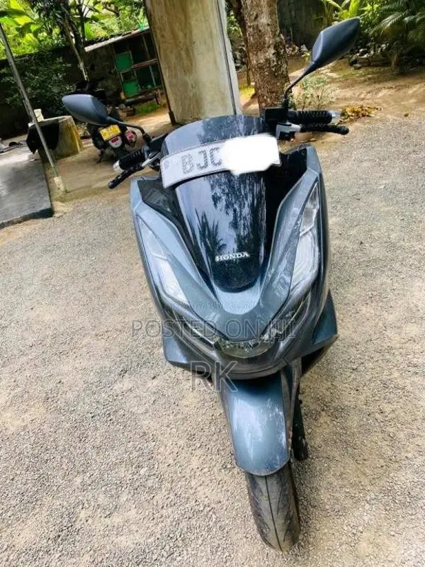 Honda Pcx 2021 Motorbike (Used)