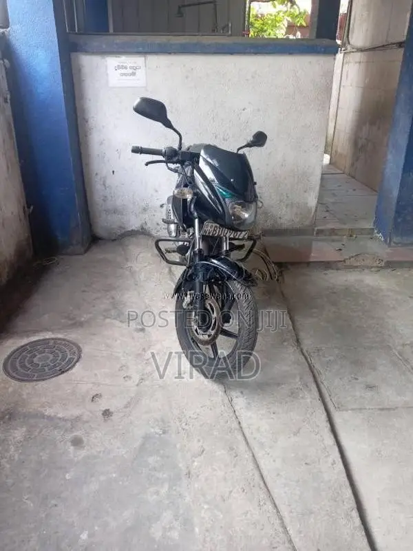 Bajaj Pulsar 2016 Motorbike (Used)