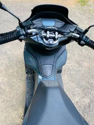 Honda Pcx 2021 Motorbike (Used)