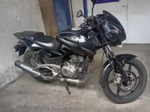 Bajaj Pulsar 2016 Motorbike (Used)