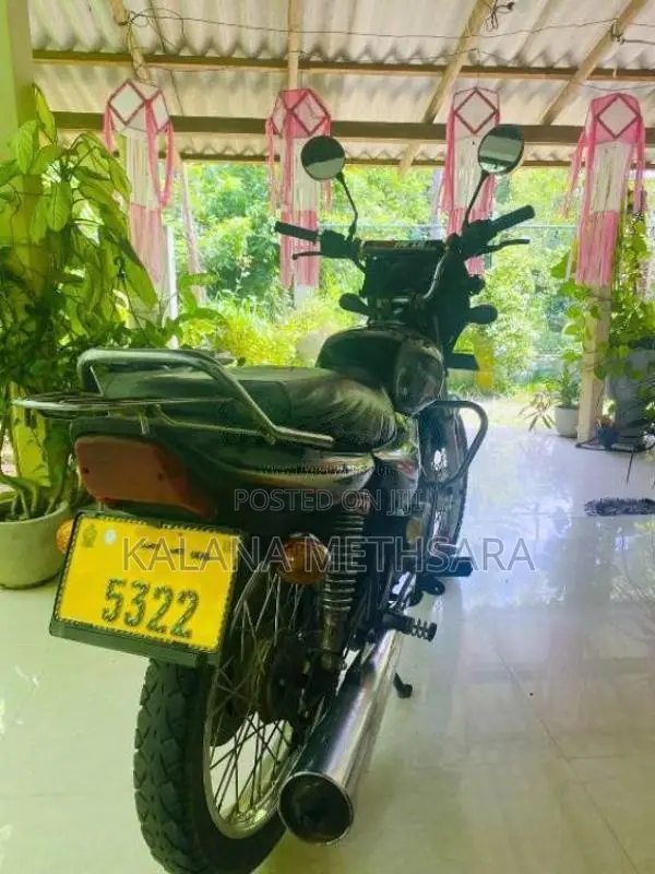 Bajaj CT-100 2004 Motorbike (Used)