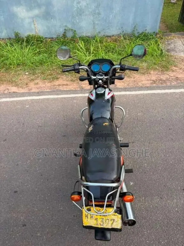 Bajaj CT-100 2011 Motorbike (Used)