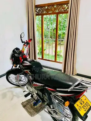 Bajaj CT-100 2011 Motorbike (Used)