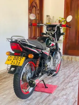 Bajaj CT-100 2014 Motorbike (Used)