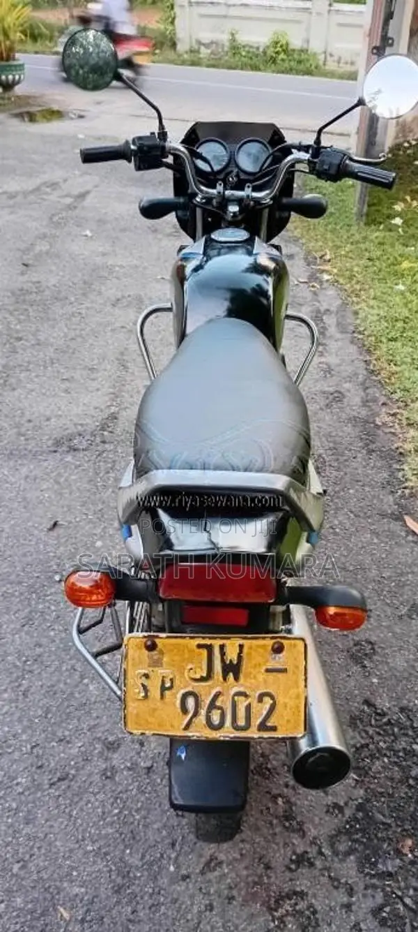 Bajaj CT-100 2004 Motorbike (Used)