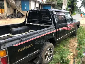 Nissan Datsun 1990 Pickup (Used)