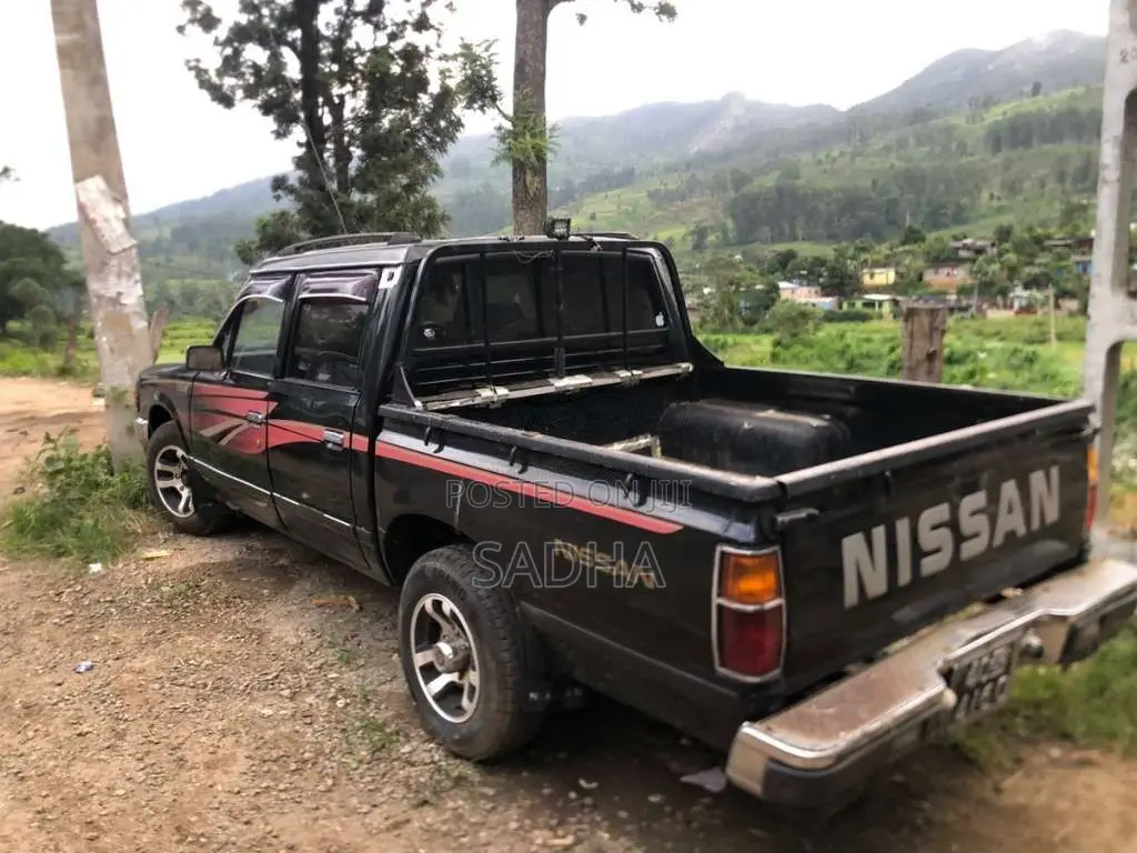 Nissan Datsun 1990 Pickup (Used)