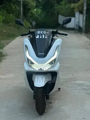 Honda PCX 160 2025 Motorbike (Used)