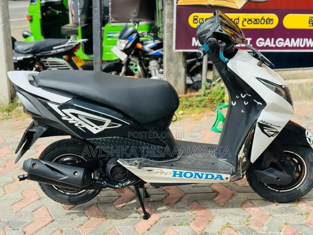 Honda Dio 2016 Motorbike (Used)
