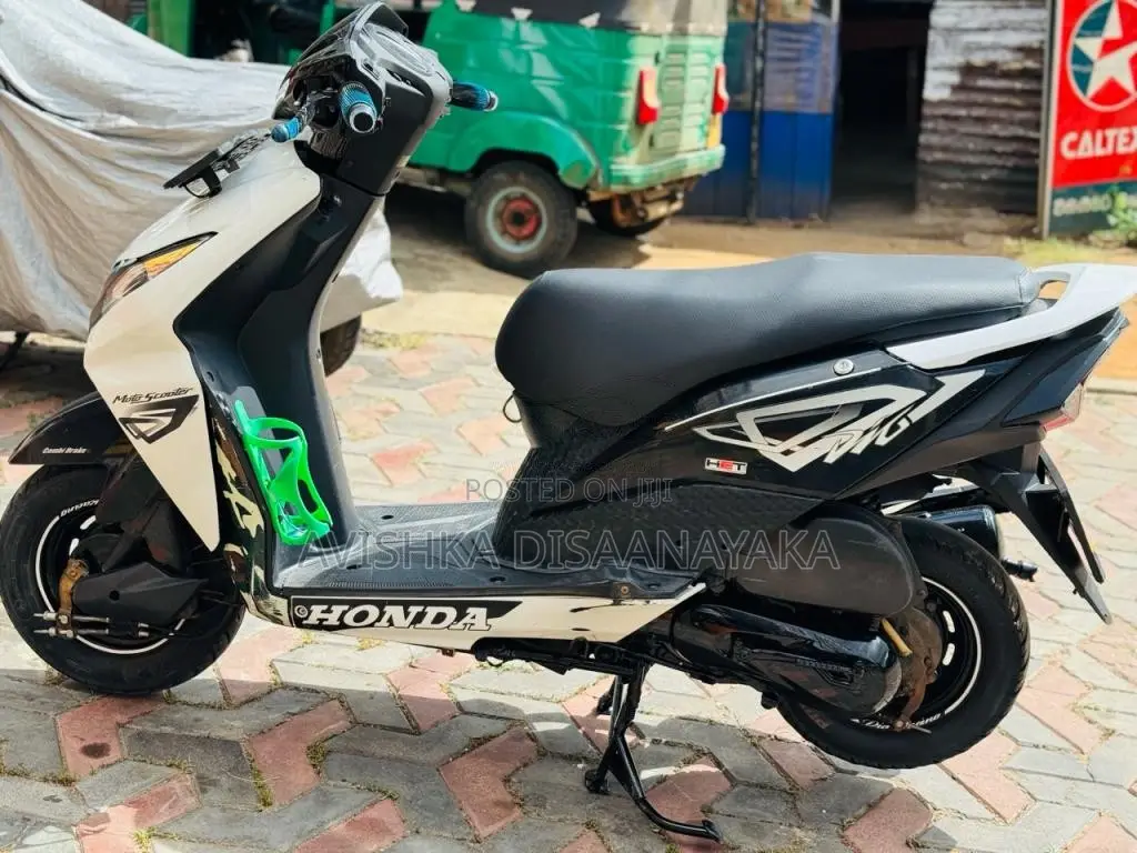 Honda Dio 2016 Motorbike (Used)