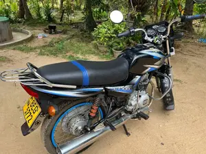 Bajaj CT-100 2016 Motorbike (Used)
