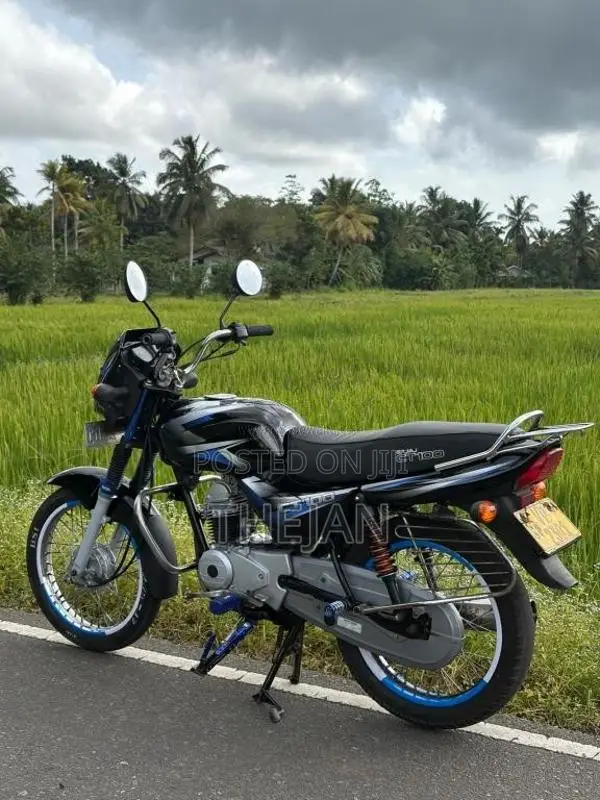 Bajaj CT-100 2009 Motorbike (Used)