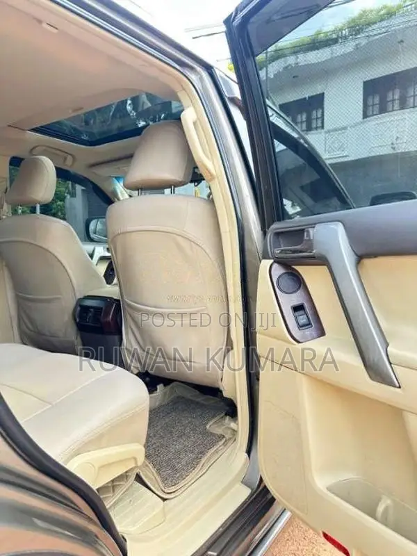 Toyota Prado 2015 SUV (Used)