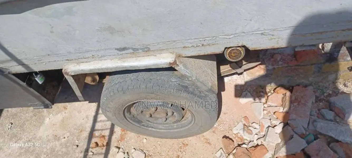 Tata Dimo Batta 2006 Lorry (Used)