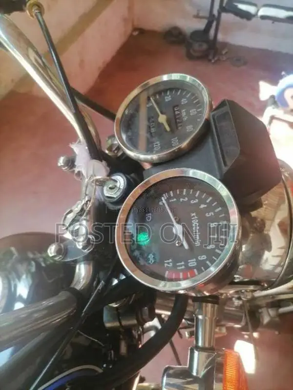 Suzuki 125 H 1996 Motorbike (Used)