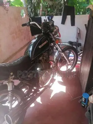 Suzuki 125 H 1996 Motorbike (Used)