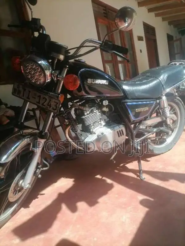 Suzuki 125 H 1996 Motorbike (Used)