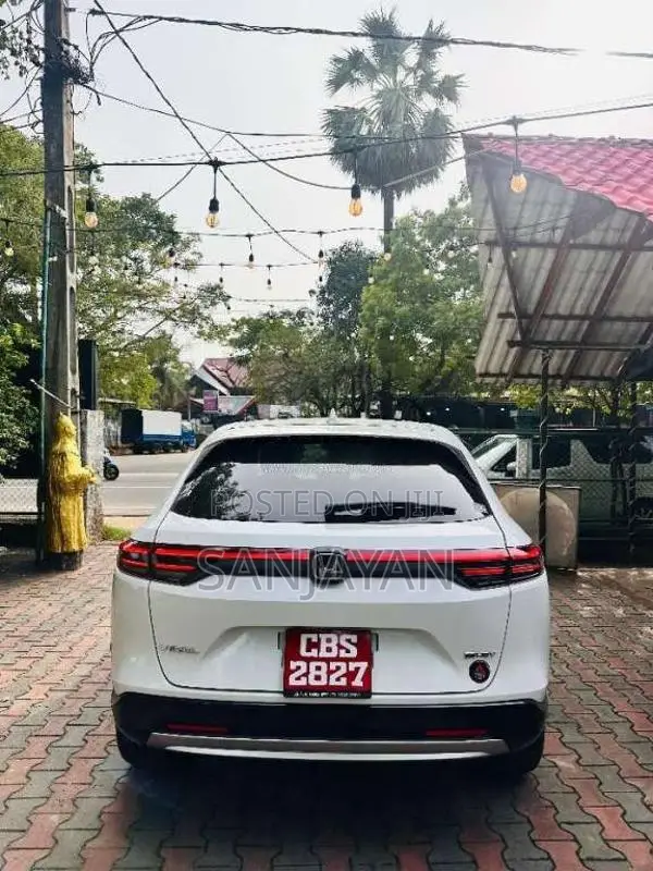 Honda Vezel Z Grade 2025 SUV (Used)