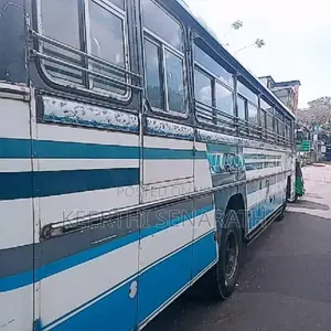 Ashok-Leyland Hino Power 2005 Bus (Used)