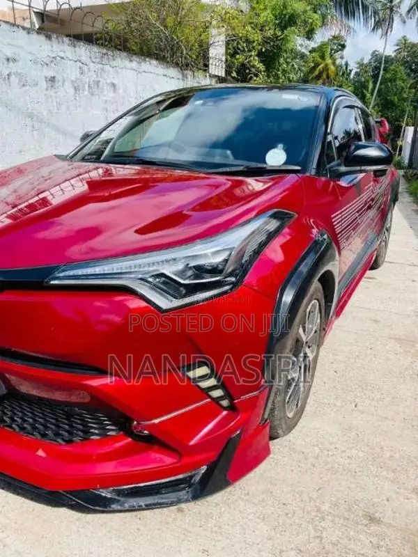 Toyota CHR NGX 10 2018 SUV (Used)