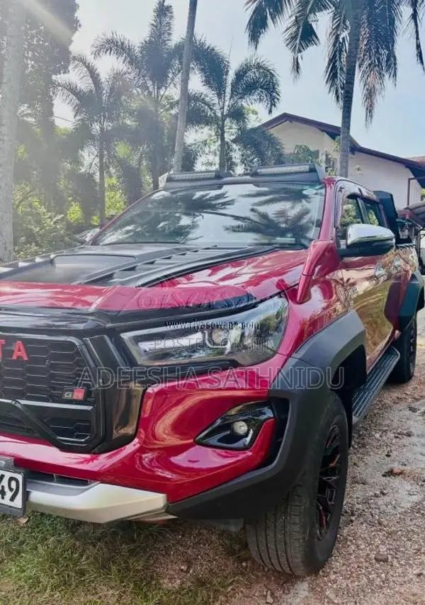 Toyota Hilux Revo G Grade 2018 Pickup (Used)